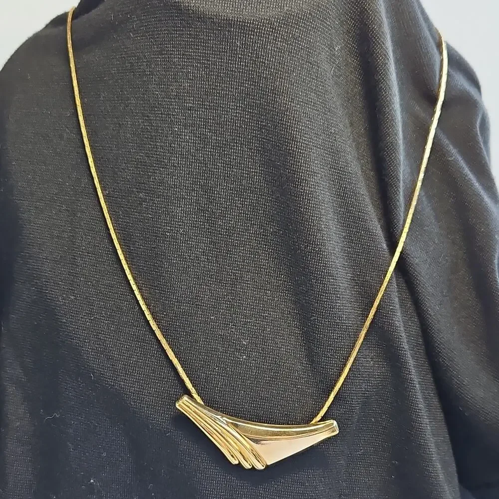 1980's Gold Tone Snake Chain Vintage Choker Necklace 20in
